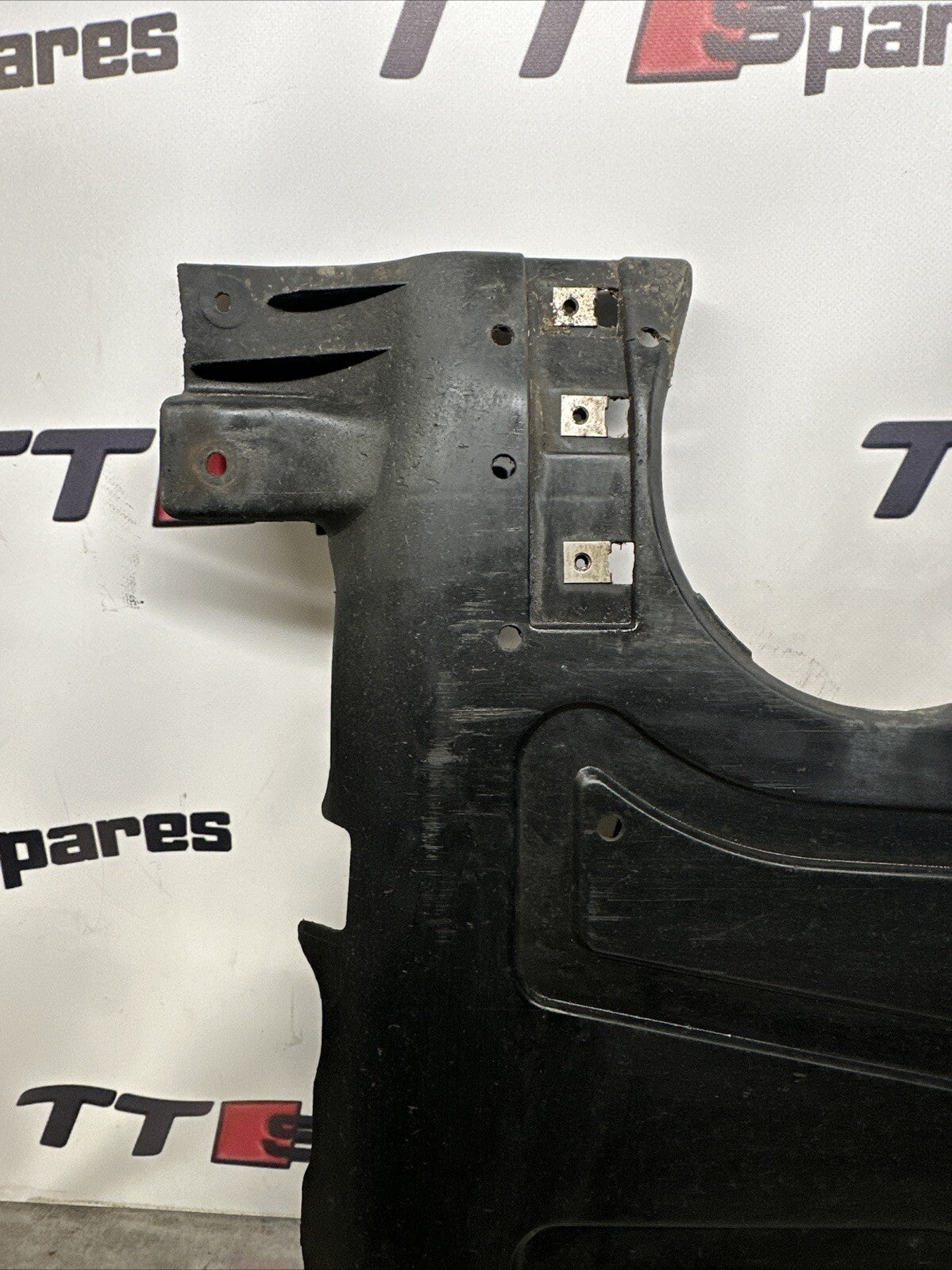 AUDI TT MK1 8N 98-06 1.8T LEFT LOWER FUEL TANK TRIM COVER 8N0825213D