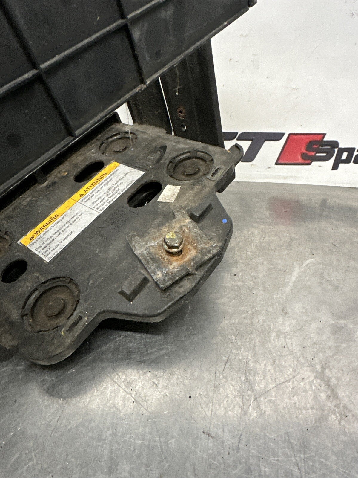 Audi TT Mk1 8N 1998-2006 Battery Mounting Tray Base Assemly