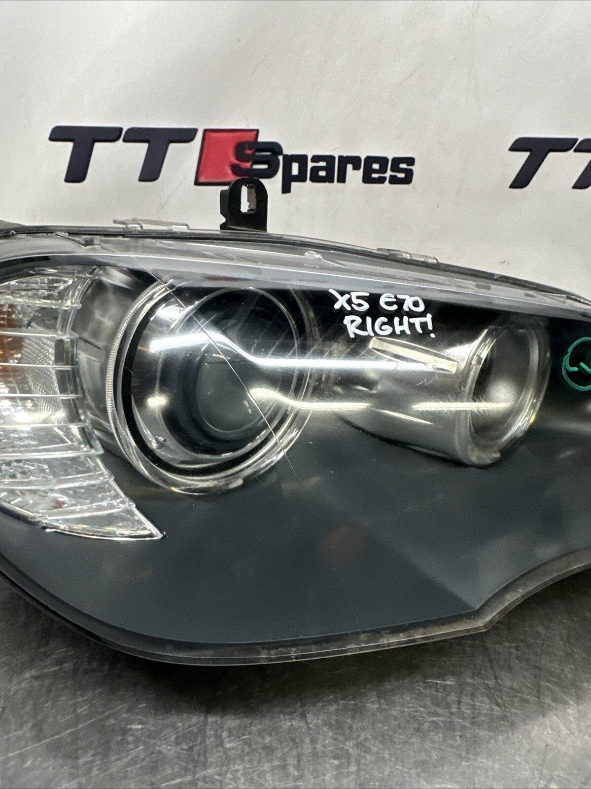 BMW X5 E70 2008 RIGHT  headlight headlamp 710815021004