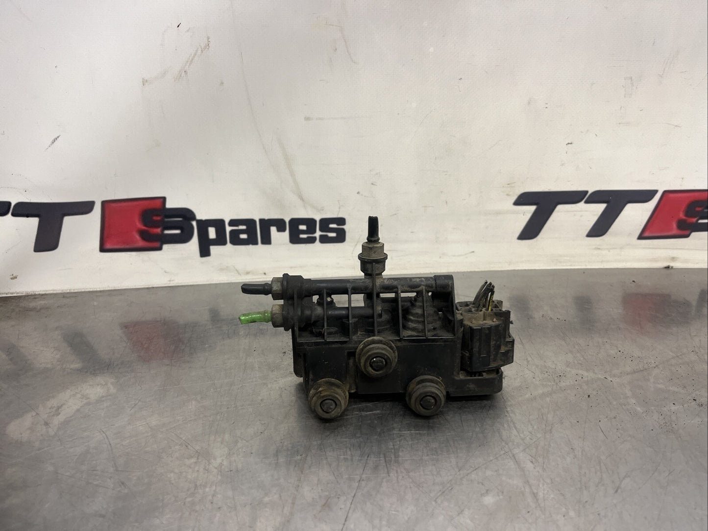 Genuine Land Rover Range Rover Vogue L322 4.4L Air Suspension Valve Block 09-12
