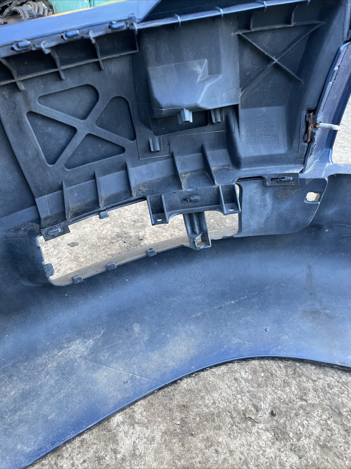 AUDI TT 8N 225 FRONT BUMPER DENIUM BLUE NO WASHER JETS / NO GRILLES