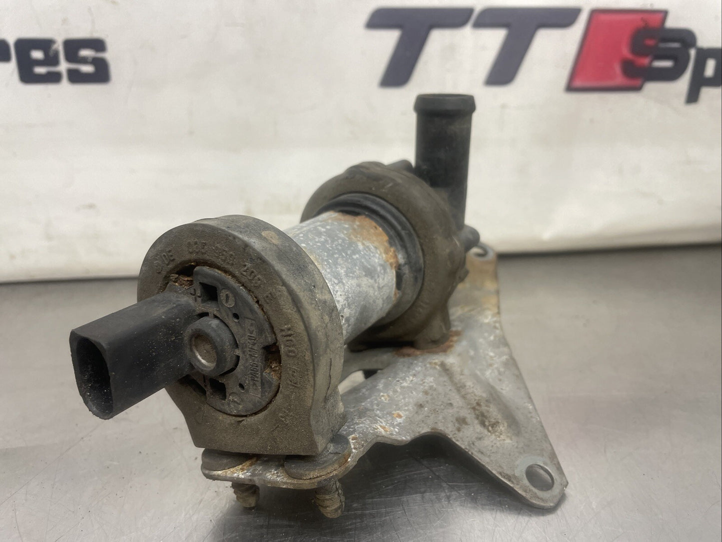 VW Volkswagen Seat Audi Additional Coolant Water Pump 3D0965561D 0392020073