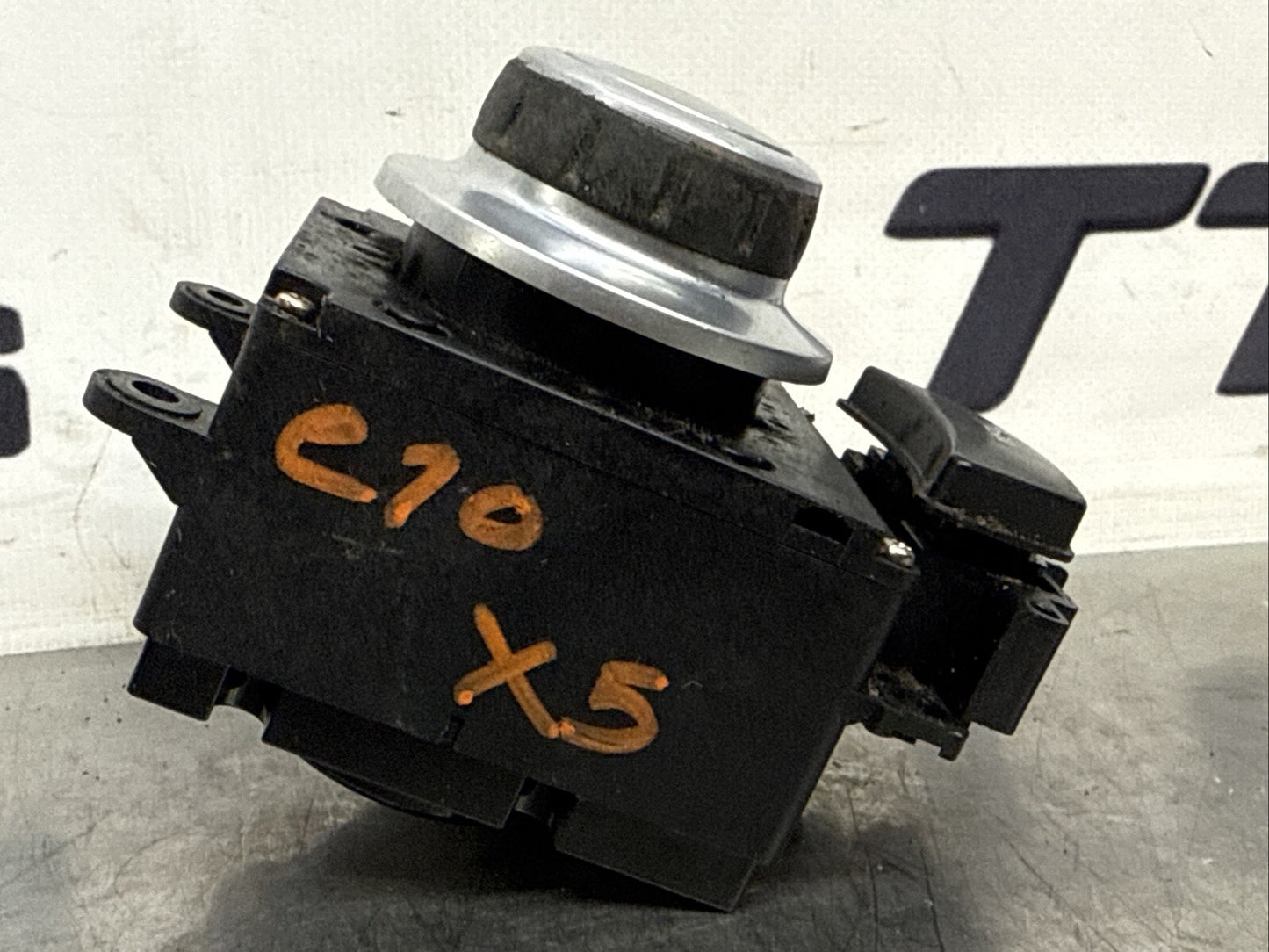 BMW X5 MULTIPLE SWITCH CONTROL MODULE 9125349 E70 2007 - 2009