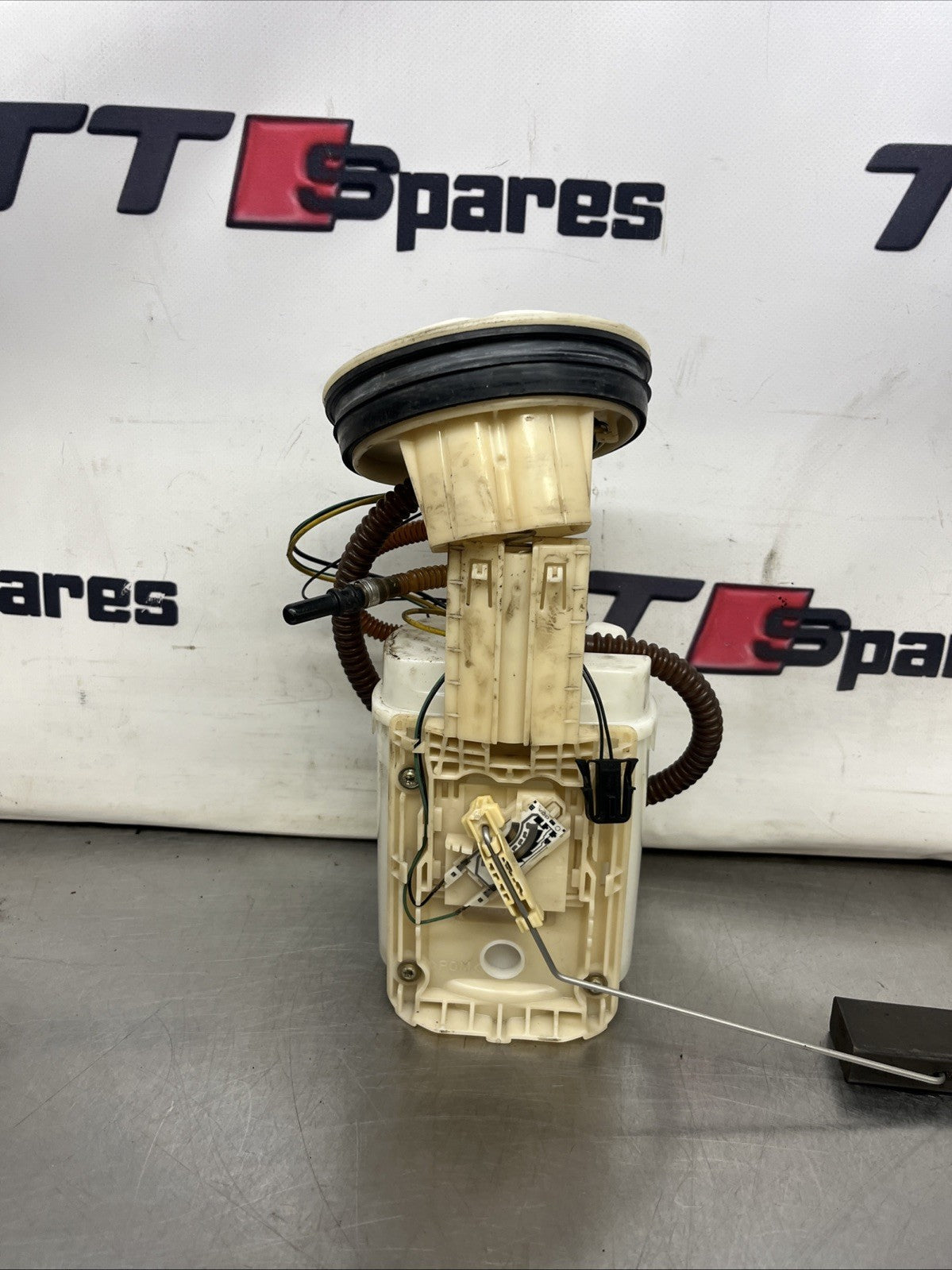Audi TT Mk1 98-06 QUATTRO☆Electric Fuel Pump☆8L9919051J☆FREE TRACKED P&P