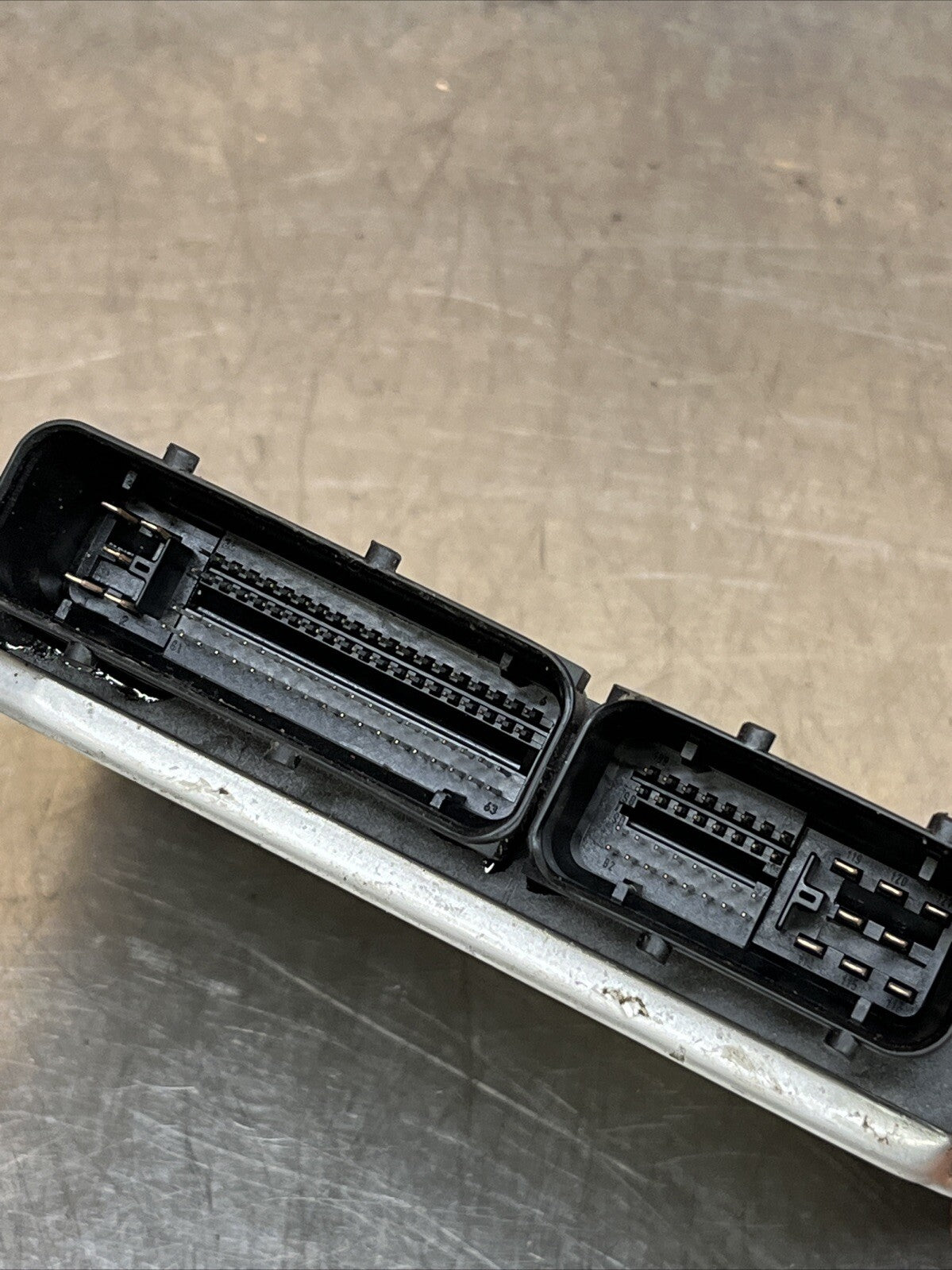 Genuine Audi TT 3.2 BHE V6 engine control unit 022906032DP ECU Unit