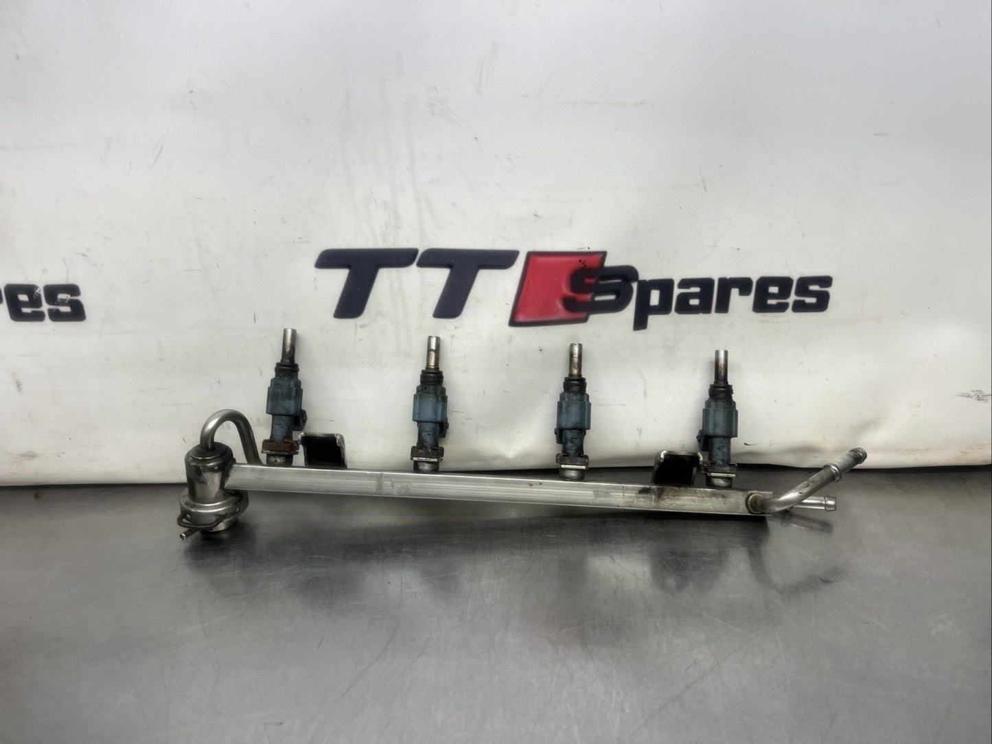 AUDI TT MK1 8N -1.8T BAM 225 INJECTORS 06A906031BC /FUEL RAIL 06A133681E
