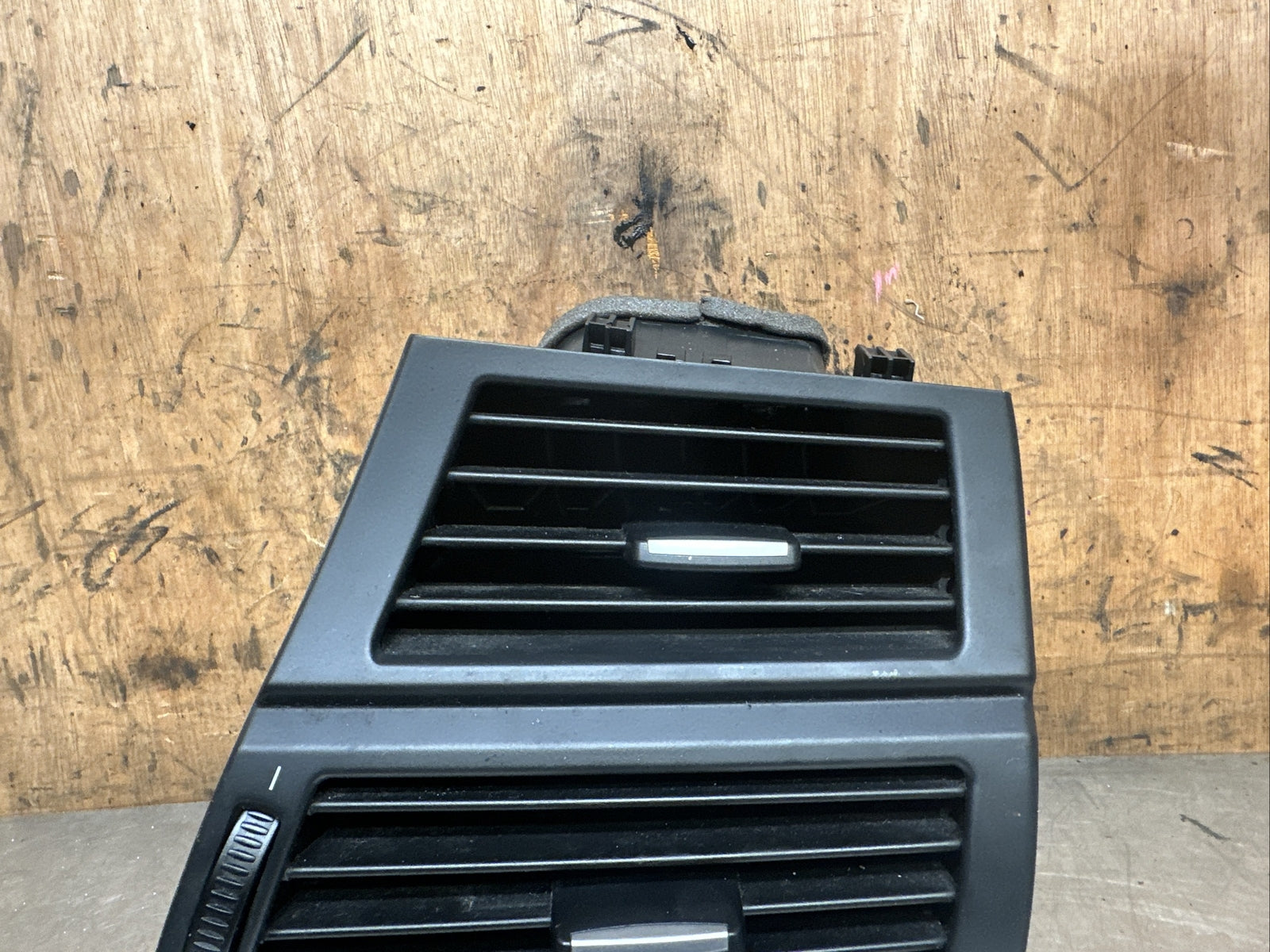 BMW E70 X5 Air Vent Front Driver's Side Right 7161804