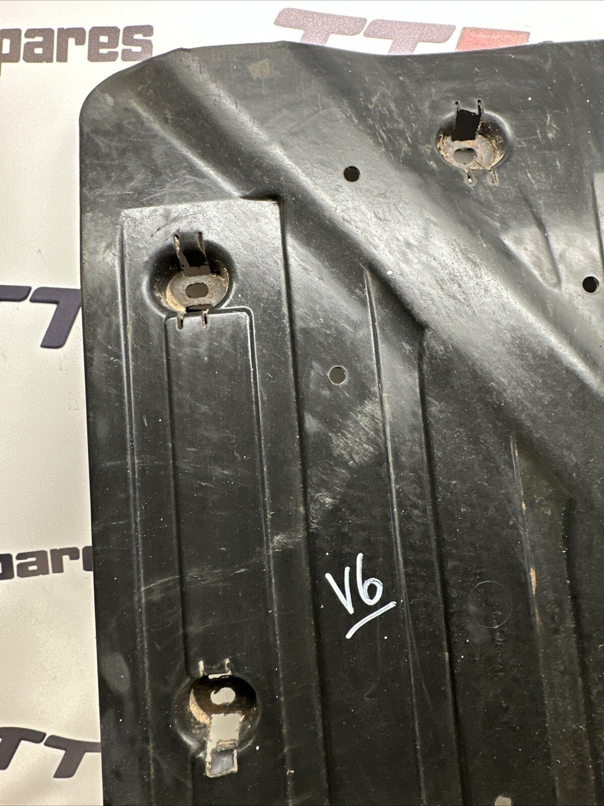 AUDI TT MK1 V6 REAR UNDER TRAYS 8N0825214E