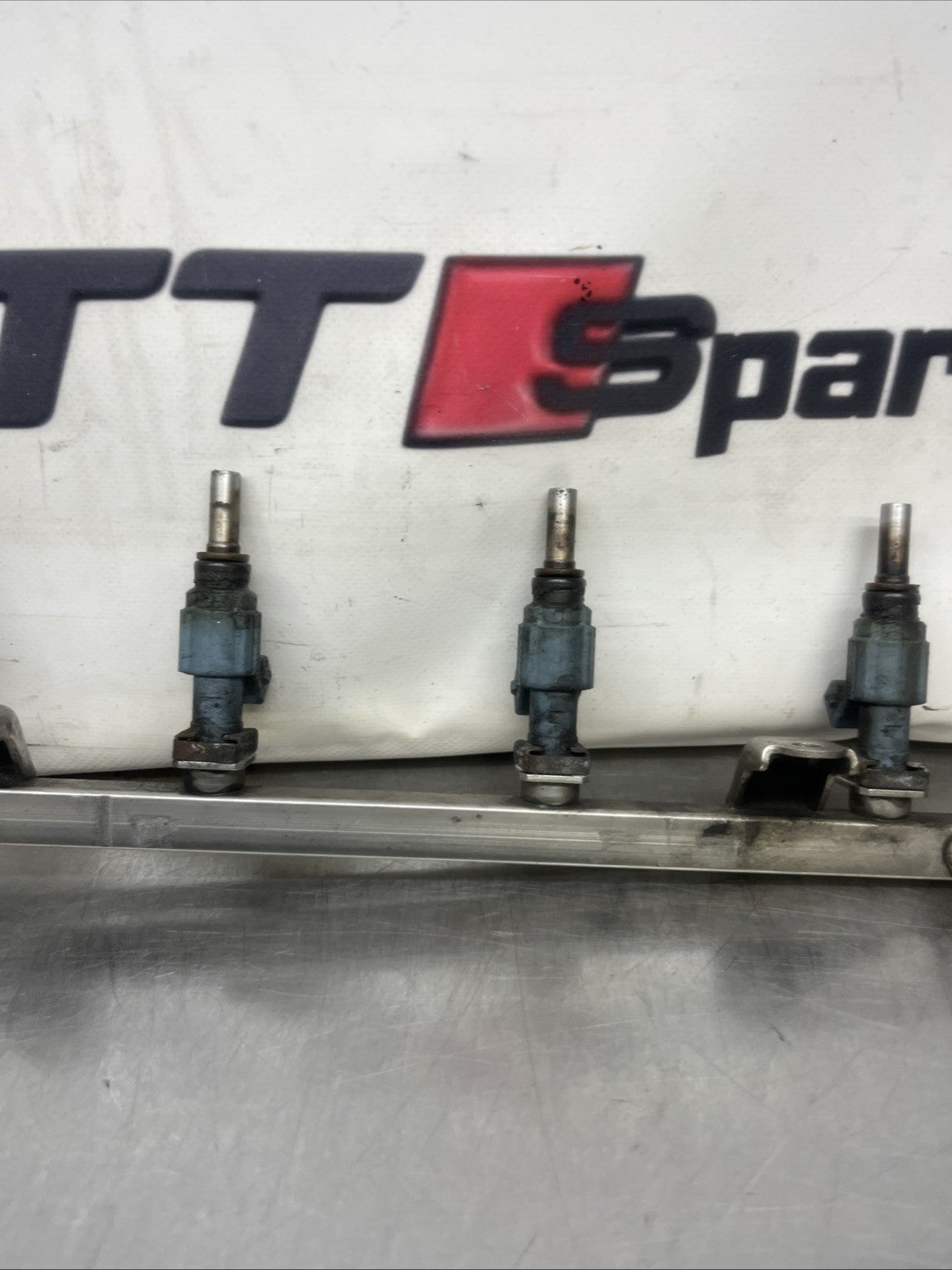 AUDI TT MK1 8N -1.8T BAM 225 INJECTORS 06A906031BC /FUEL RAIL 06A133681E