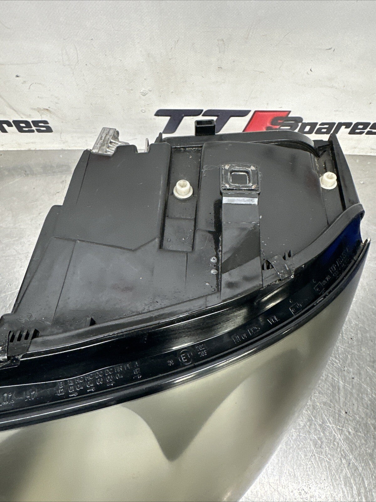 Audi TT Mk1 8N Xenon Headlight Passenger Side Front Left SILVER 1999 - 2005