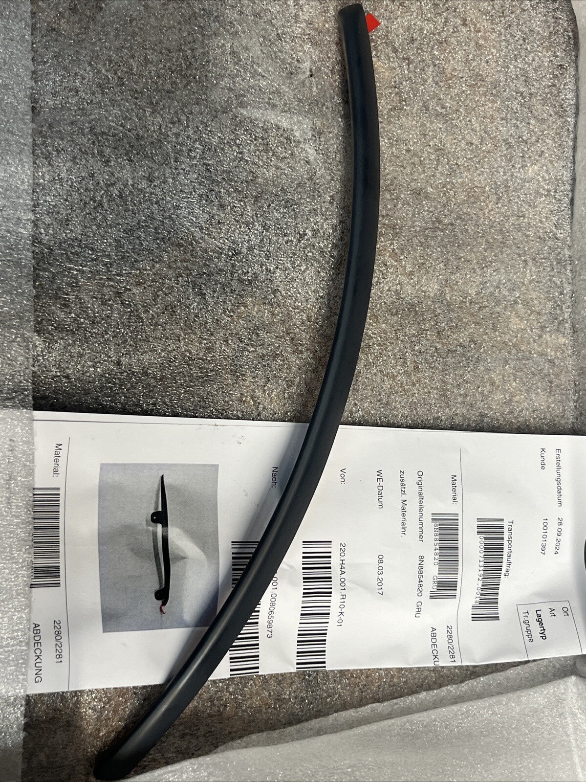 Audi TT 8N Mk1 Coupe OS Right Rear Wheel Arch Cover Trim New Genuine