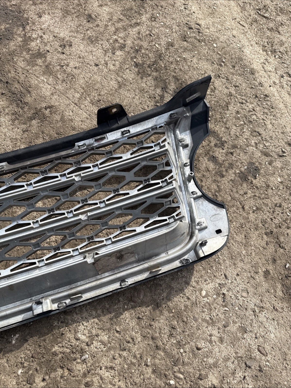 LAND ROVER RANGE ROVER V8 MK3 09-12 FRONT BUMPER GRILL AH42-8138-A