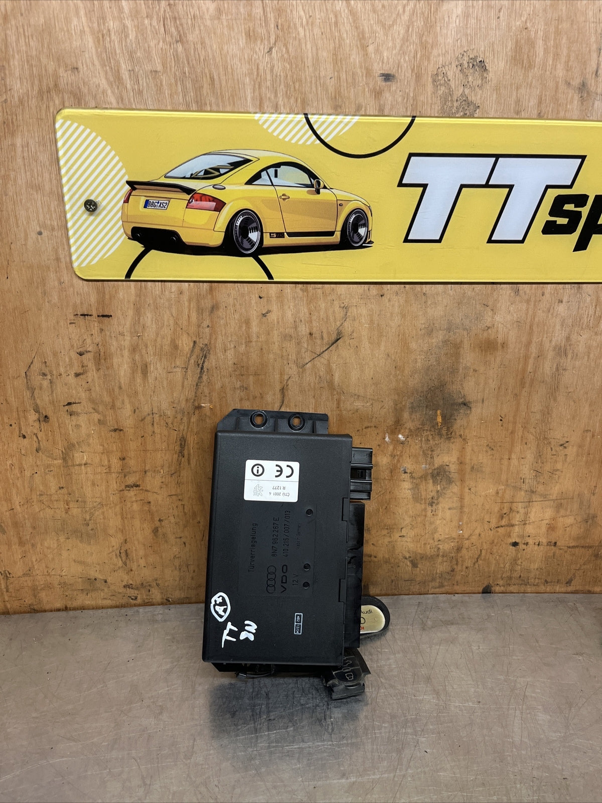 Audi TT MK1 8N QUATTRO CONVENIENCE CONTROL MODULE CCM ECU 8N7962267E ROADSTER