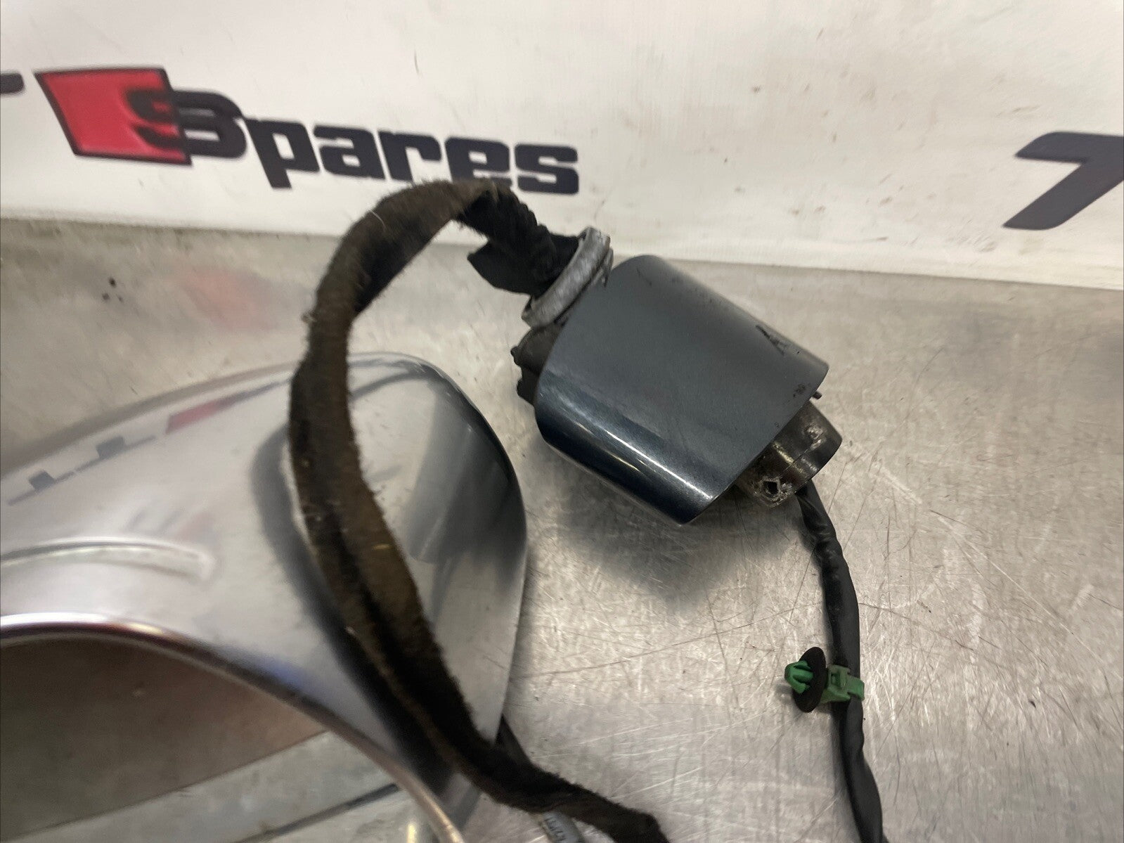 Audi TT TTS 8J 2.0TFSI Brushed Aluminium Left Side Electric Wing Mirror 2009