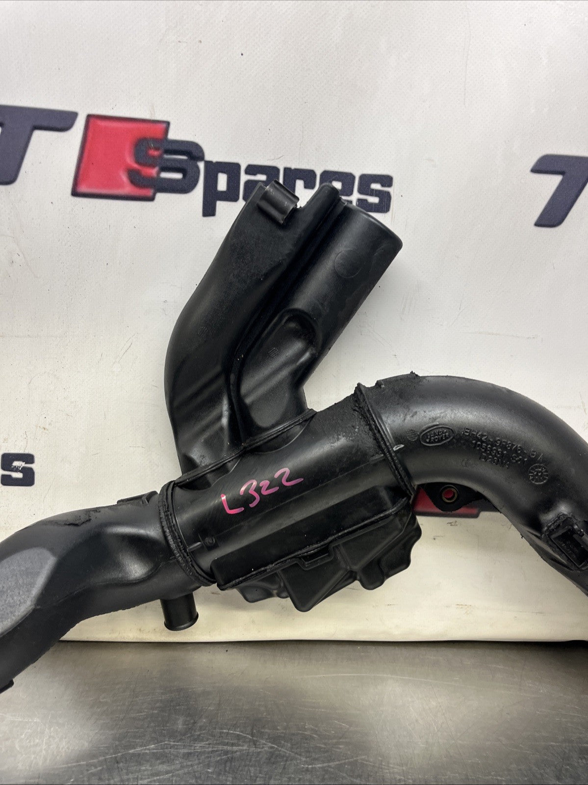 Range Rover L322 4.4 TDV8 Offside Turbo Intake Pipe BH429F876BA