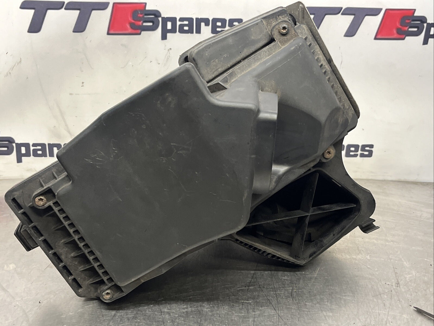 Air Filter Box Housing - 8K0133835AF - Audi A5 1.8TFSI SLine 2008