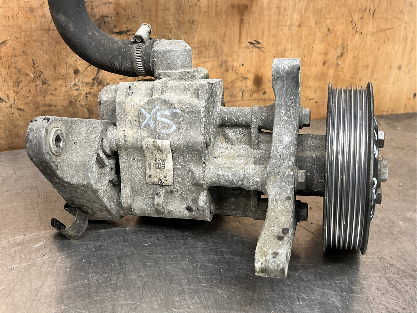 2010 BMW X5 4.0D E70 N57D30B POWER STEERING PUMP 679646202 / 5002445 Fast Post!