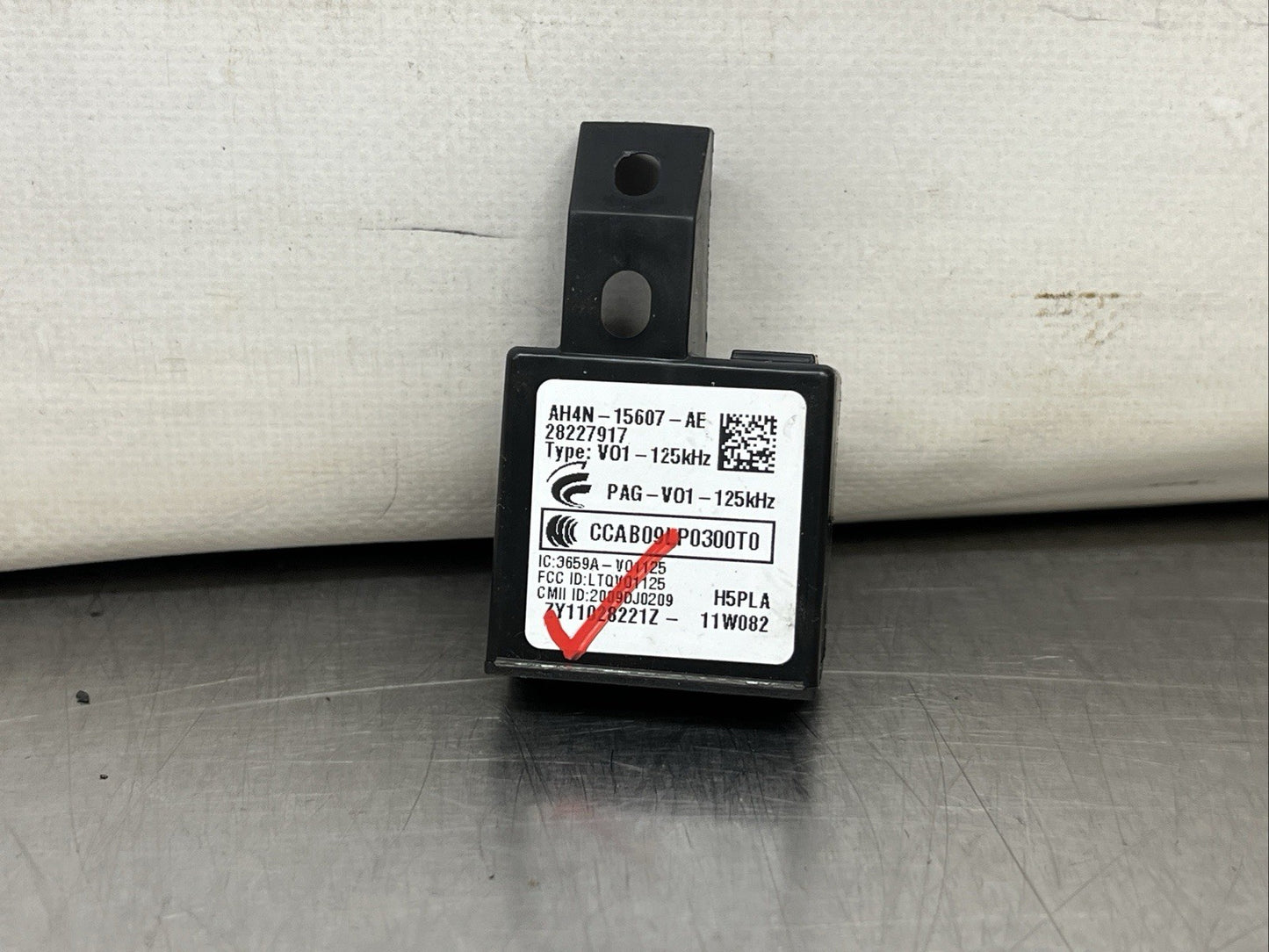 RANGE ROVER EVOQUE MK1 2011-2019 KEYLESS ENTRY MODULE AH4N-15607-AE