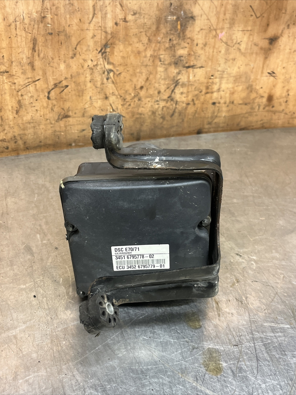 BMW DSC ABS Pump Control Module Fits X5 X6 E70 E71 6795778