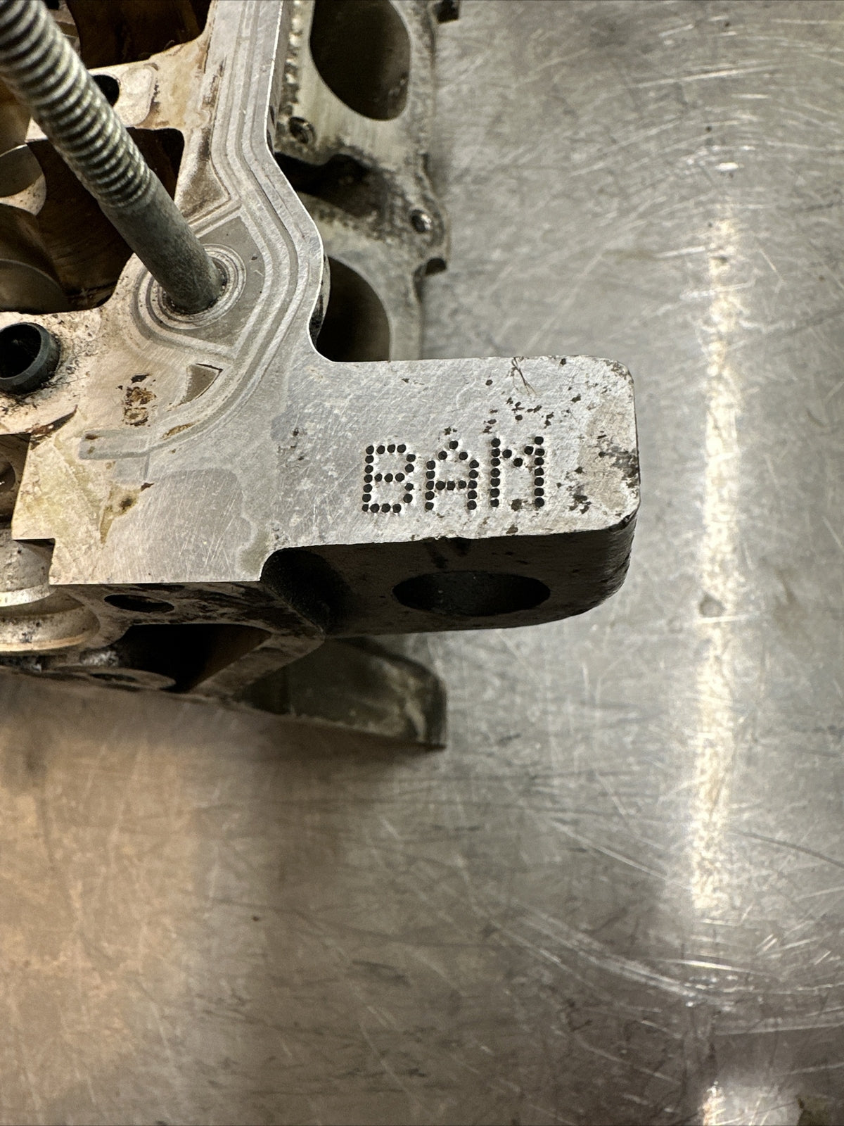 Audi TT 8N MK1 1.8T 225BHP BAM CYLINDER HEAD COMPLETELY BARE 06A103063DE