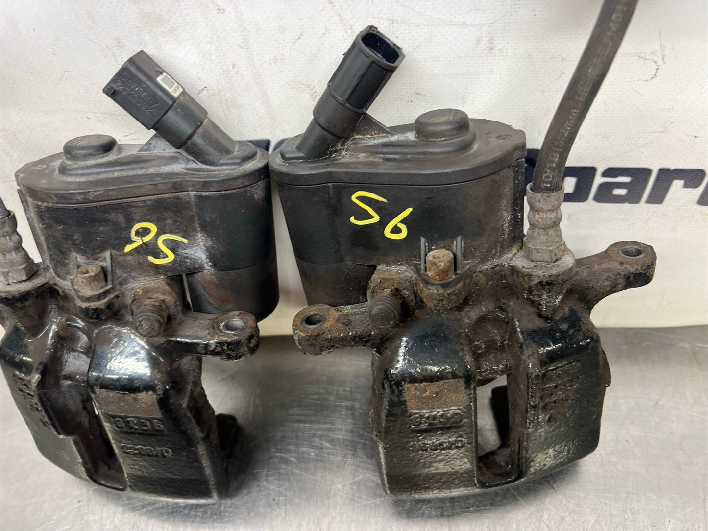 Audi S6 C6 5.2 V10 Rear Brake Caliper Set Fits 330mm Discs
