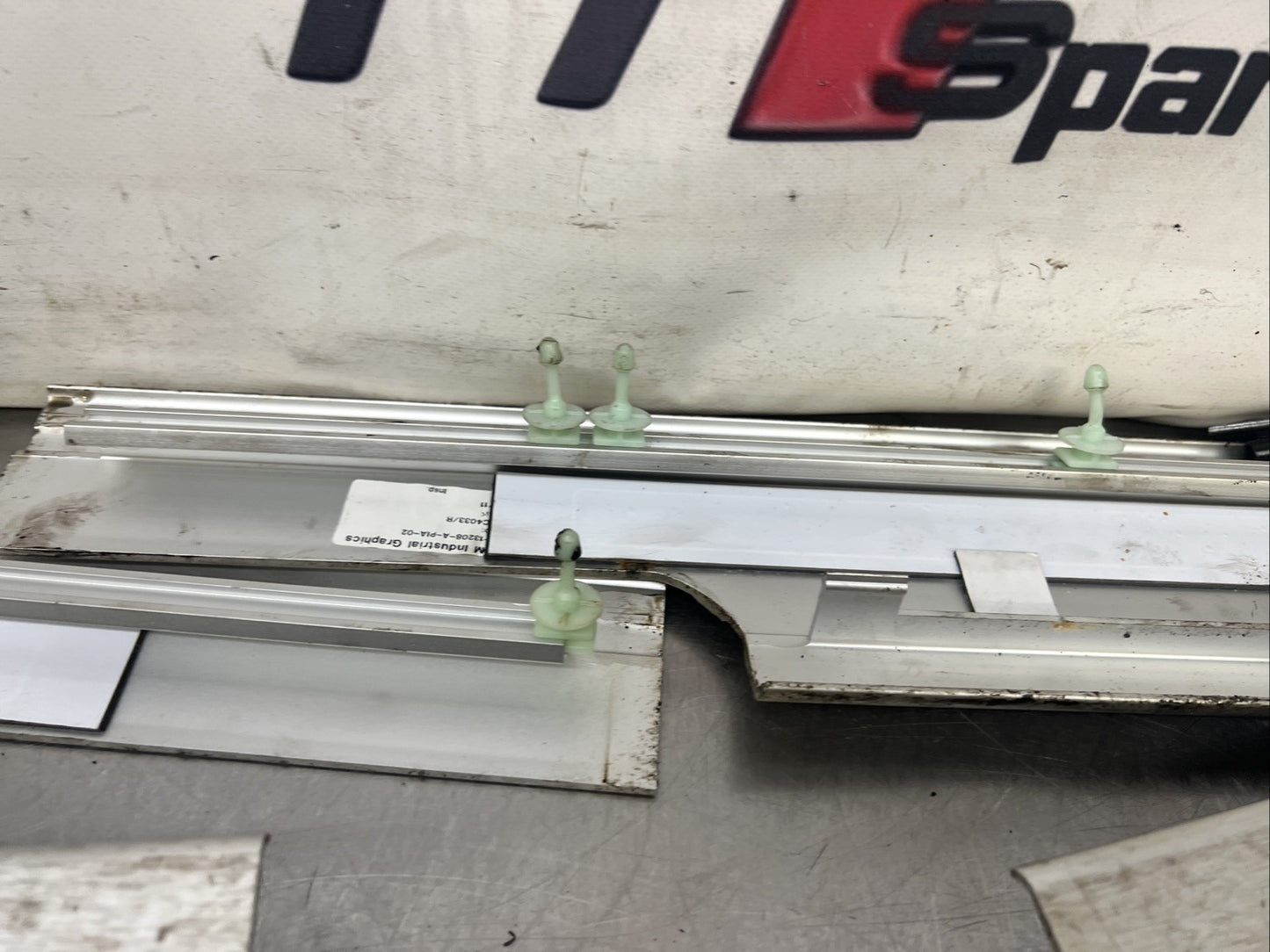 Range Rover L322 Kick Plates Full Set of 4 Aluminium Genuine 2006 to 2013 Lights
