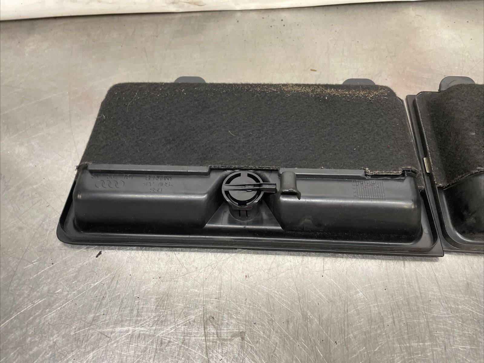 AUDI TT 8N MK1 Roadster Access Panel PAIR 8N7867401 8N7867402