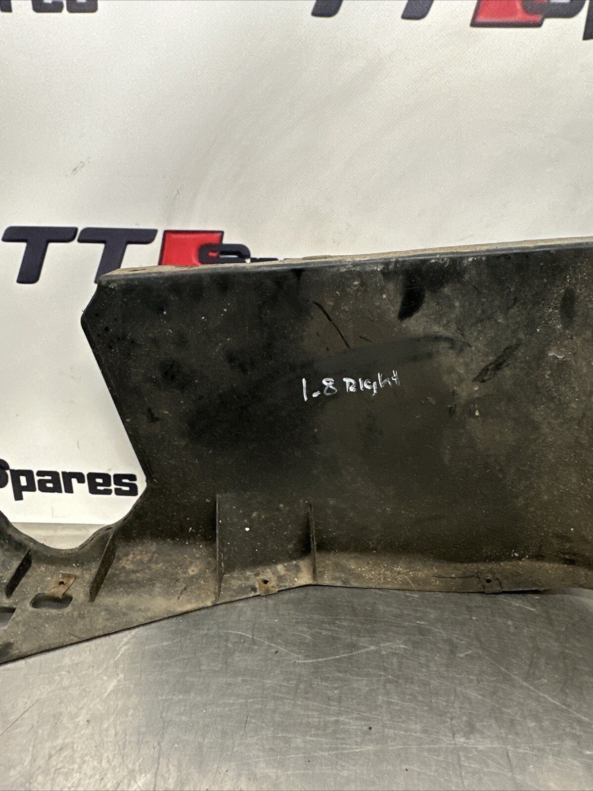 Audi TT 8N MK1 1.8T Offside Right Splash Guard Undertray Mount 8N0825250G