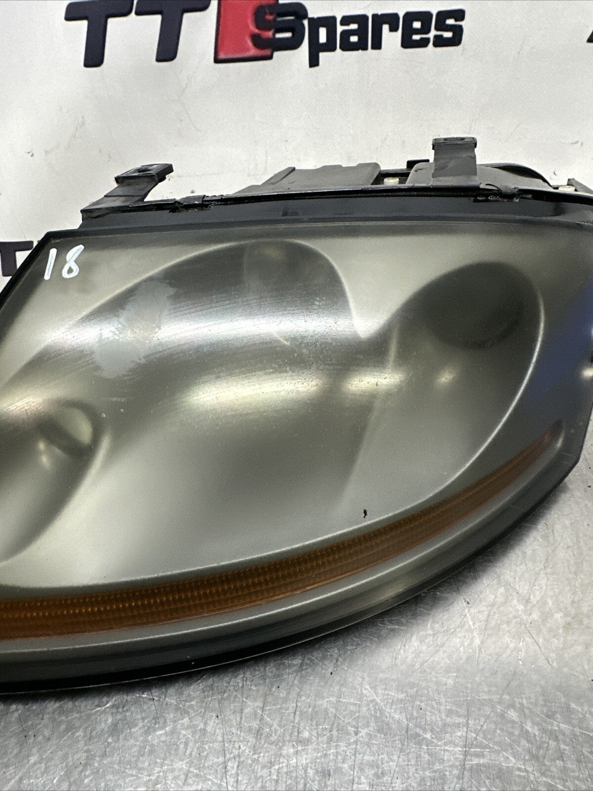 Audi TT Mk1 8N Xenon Headlight Passenger Side Front Left SILVER 1999 - 2005