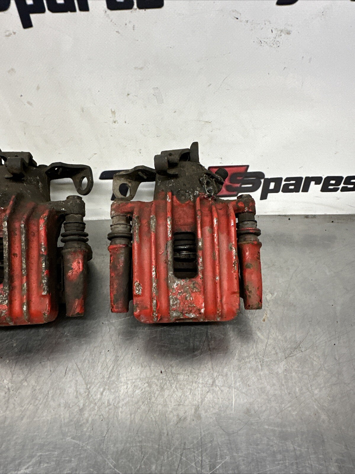 Audi TT Mk1 8N, 180 Pair of Rear Brake Calipers & Carriers - Used (0548)