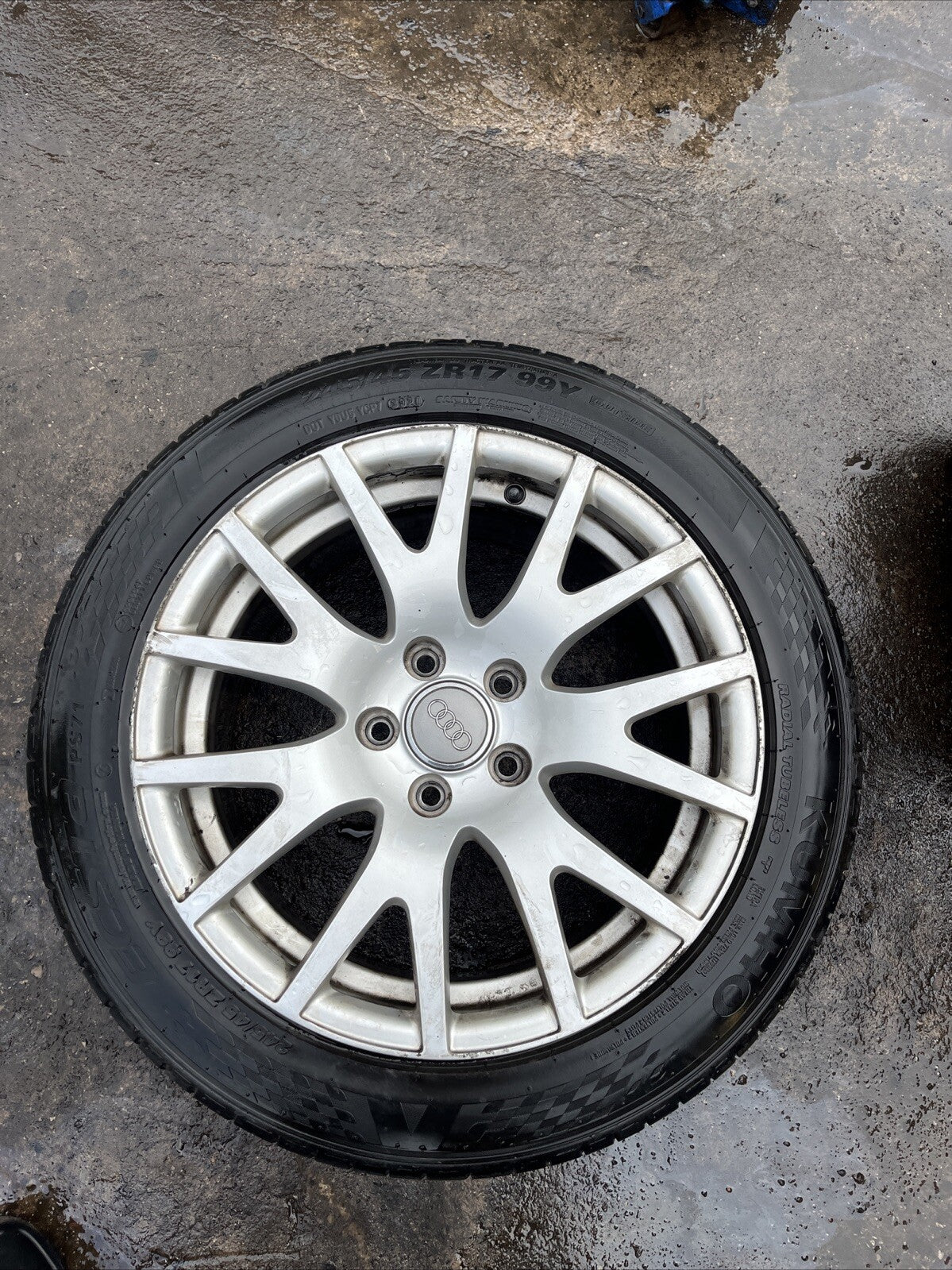 Audi TT 8J 1x 17" Alloy Wheel With Tyre 245/45 R17 8J0601025A