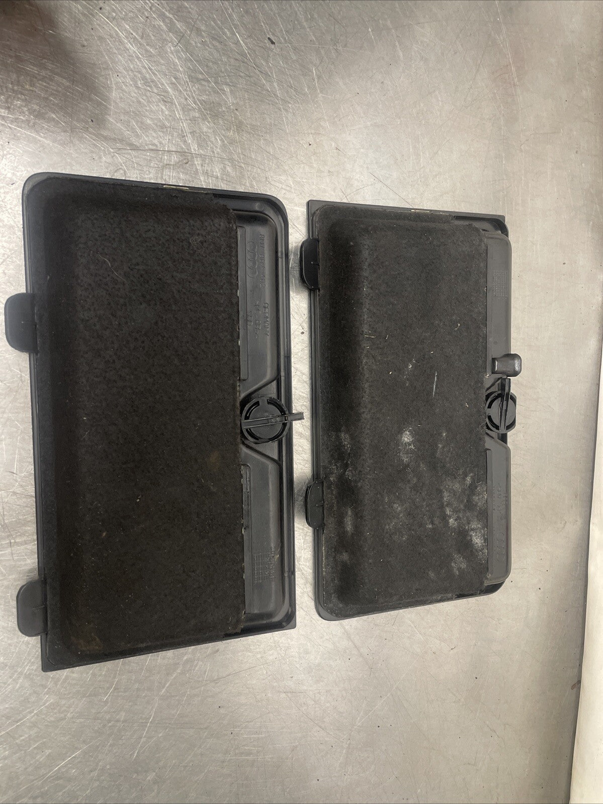 AUDI TT 8N MK1 Roadster Access Panel PAIR 8N7867401 8N7867402