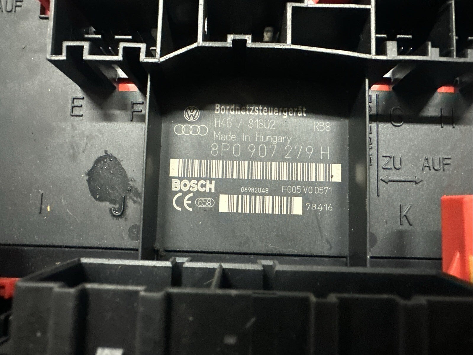 AUDI TT QUATTRO 2006-2010 BODY CONTROL UNIT BCU 8P0907279H