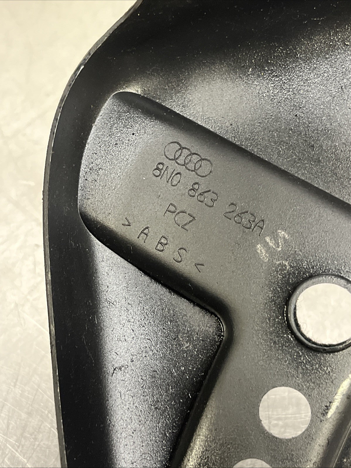 Audi TT 8N Mk1 Black Centre Console Dash Trim 8N0863263A