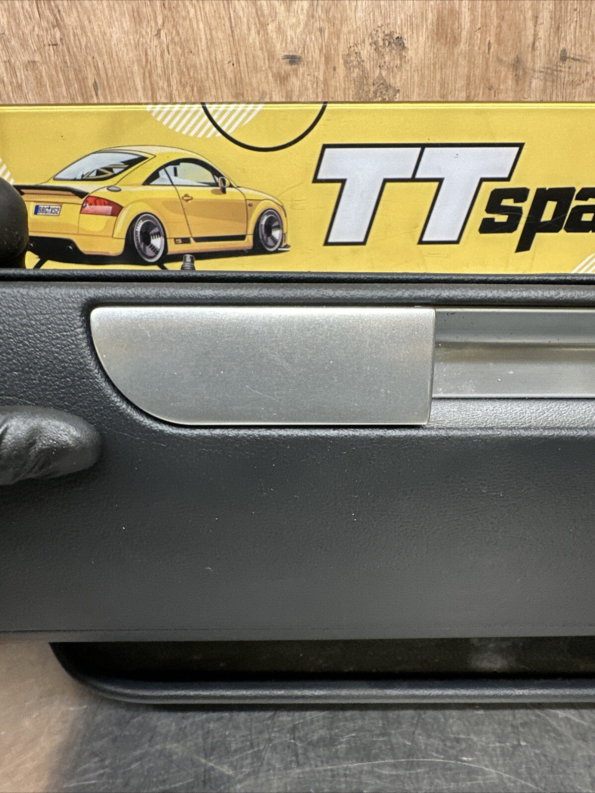 AUDI TT Mk1 8N 1999-2006 Glove Box 8N2857095 NON QUATTRO GLOVEBOX