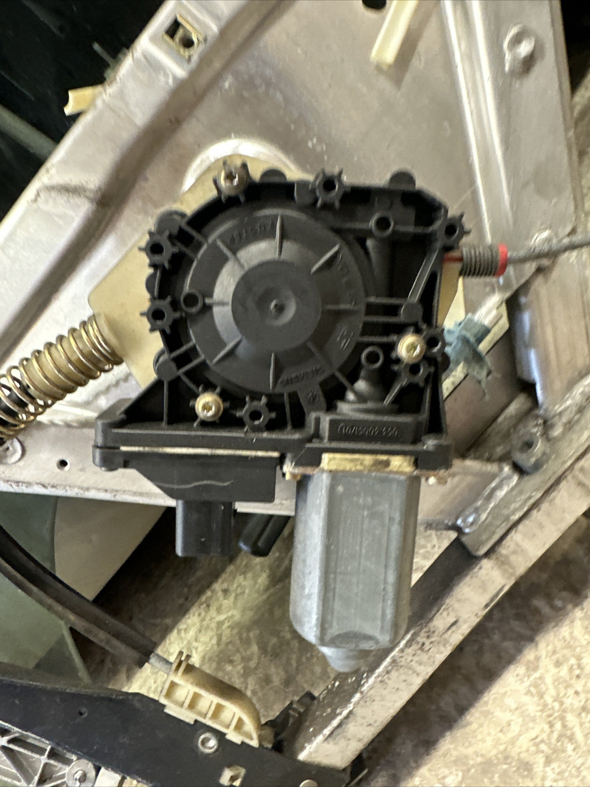 AUDI TT MK1 WINDOW/DOOR MECHANISM PASSENGER ROADSTER Read description