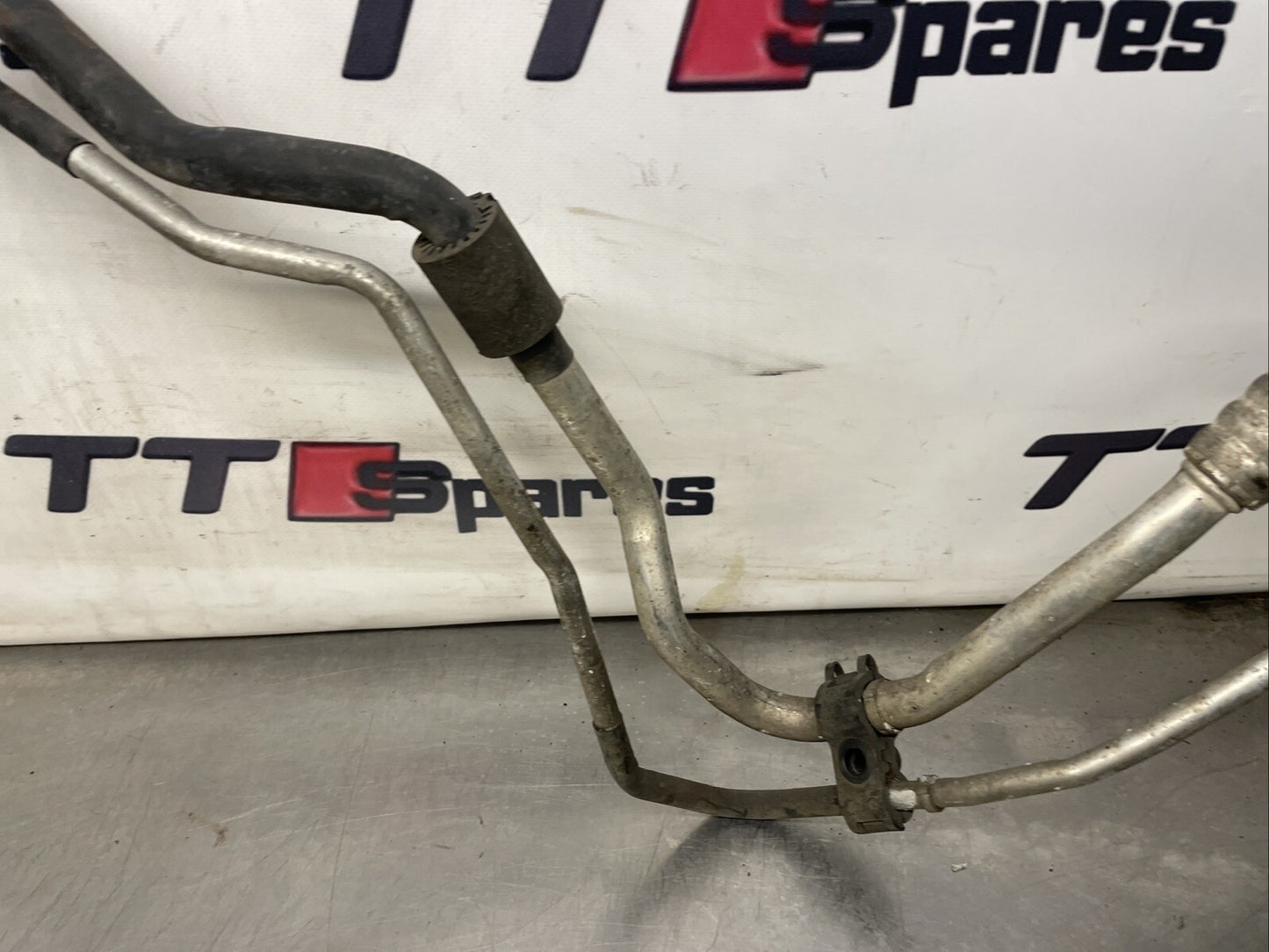 Audi TT 8J Mk2 3.2 V6 Air Conditioning Aircon Pipes 8J0820719G
