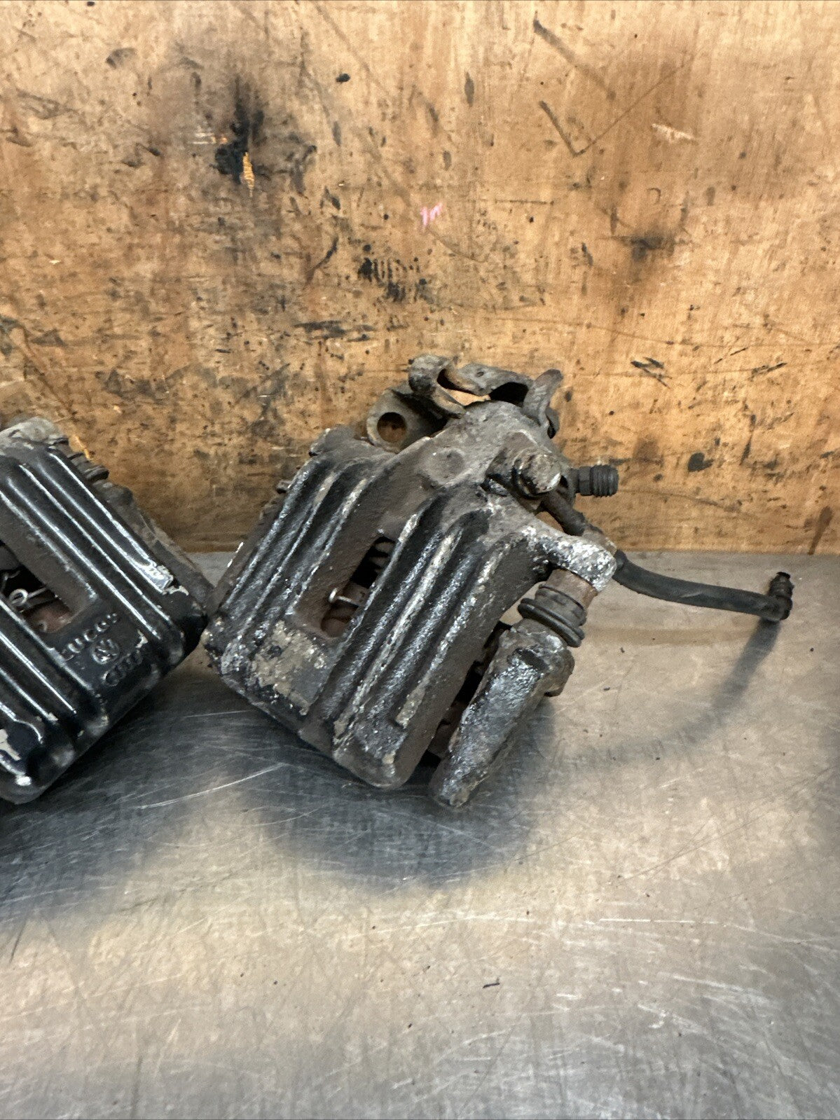 Audi TT Mk1 8N, 180 Pair of Rear Brake Calipers & Carriers - Used (0548)
