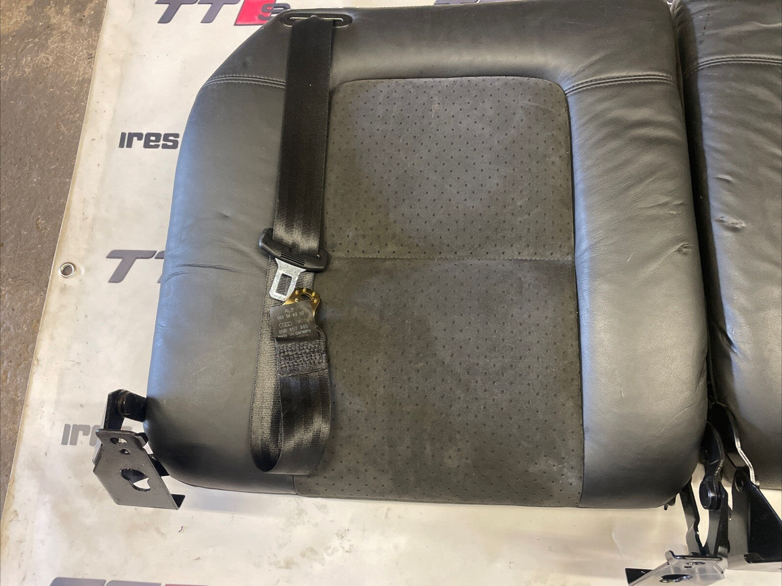 Genuine Audi TT Mk1 Half Alcantara Black Leather Seat*REAR BACK SEATS ONLY*98-06