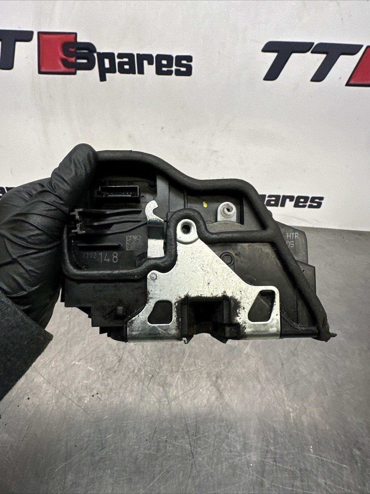 BMW X5 DOOR LOCK MECHANISM REAR RIGHT DRIVER SIDE 7202148 E70 2007 - 2009
