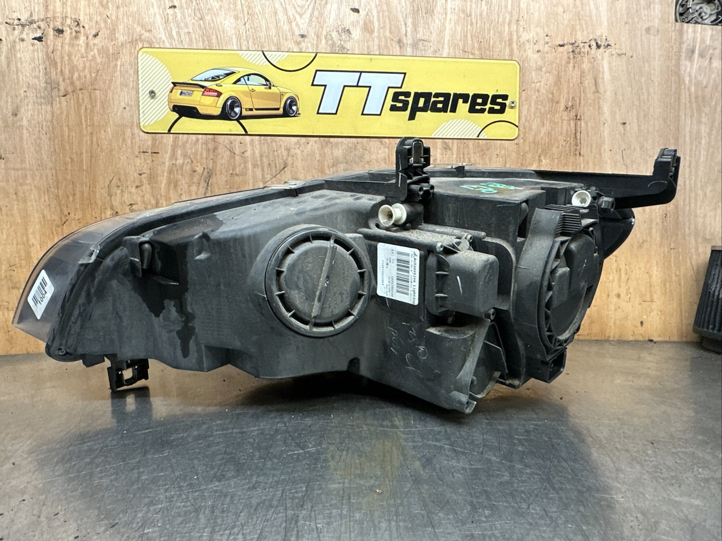 BMW X5 E70 2008 RHD right headlights 7158932 EPK7613