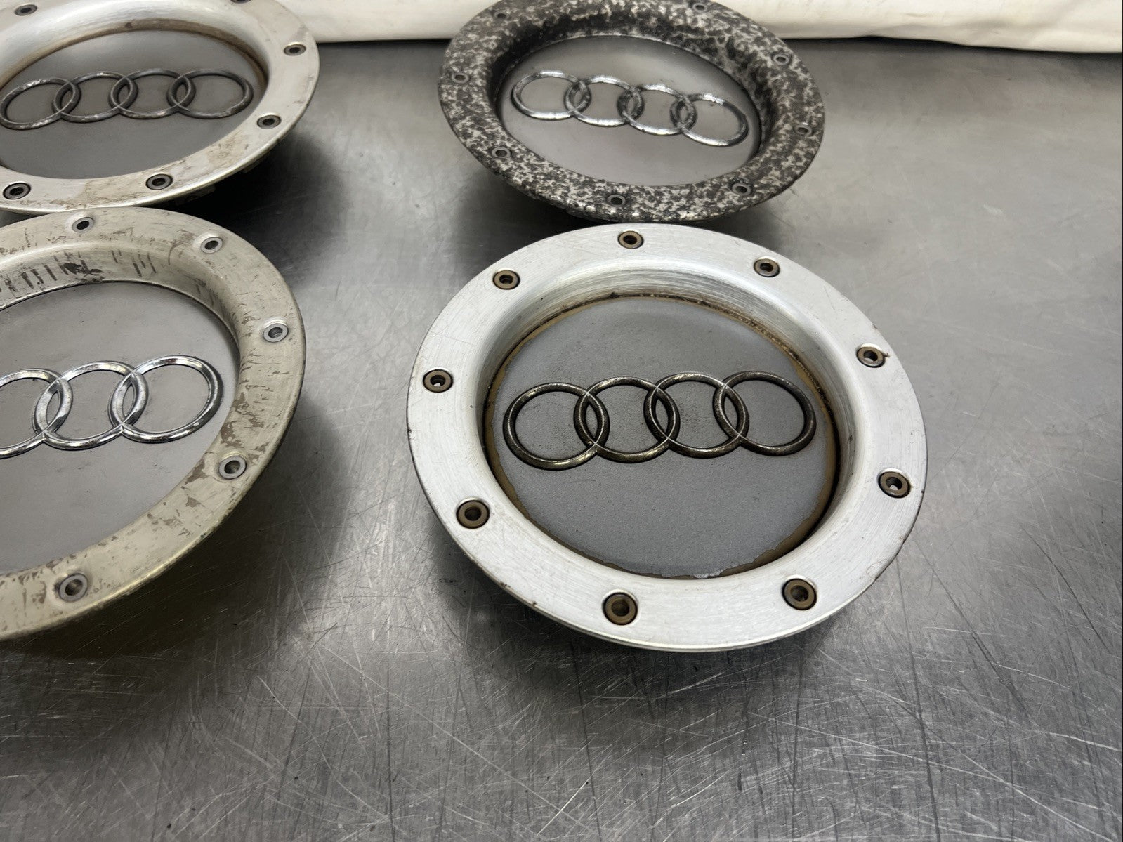 Audi TT x 4 Mk1 8N 1998-2006 Genuine OEM RS4 Alloy Wheel Centre Caps
