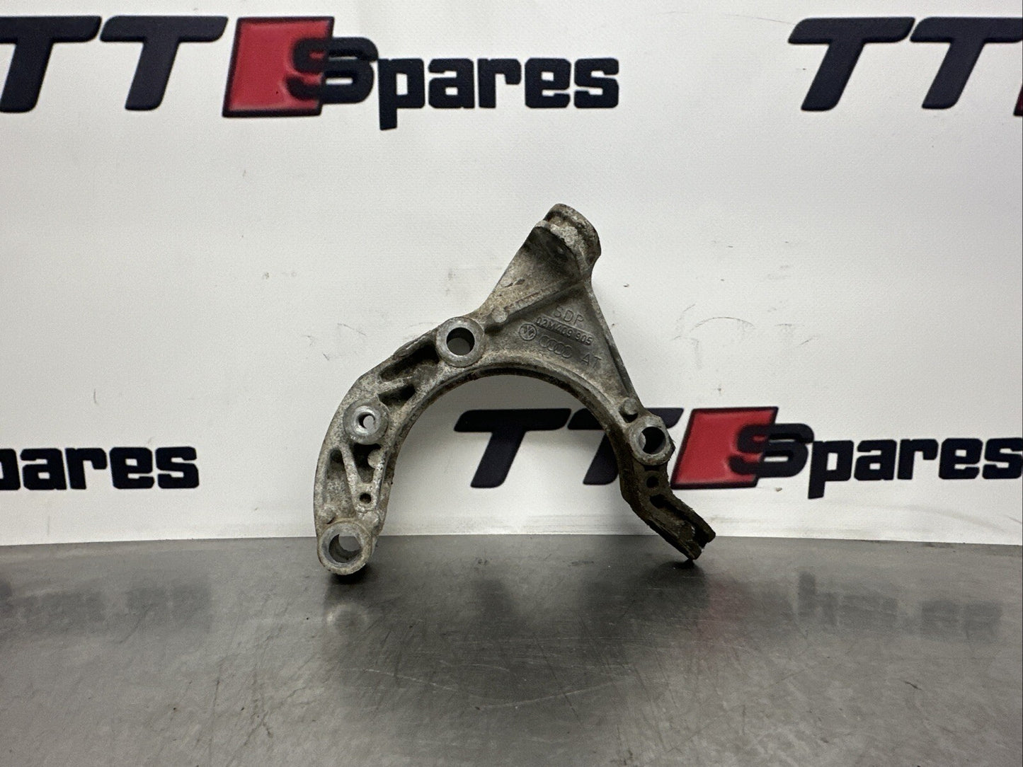 Audi TT 8N MK1 QUATTRO ENGINE SUPPORT MOUNT DIFF TRANSFER BOX BRACKET 02M409905