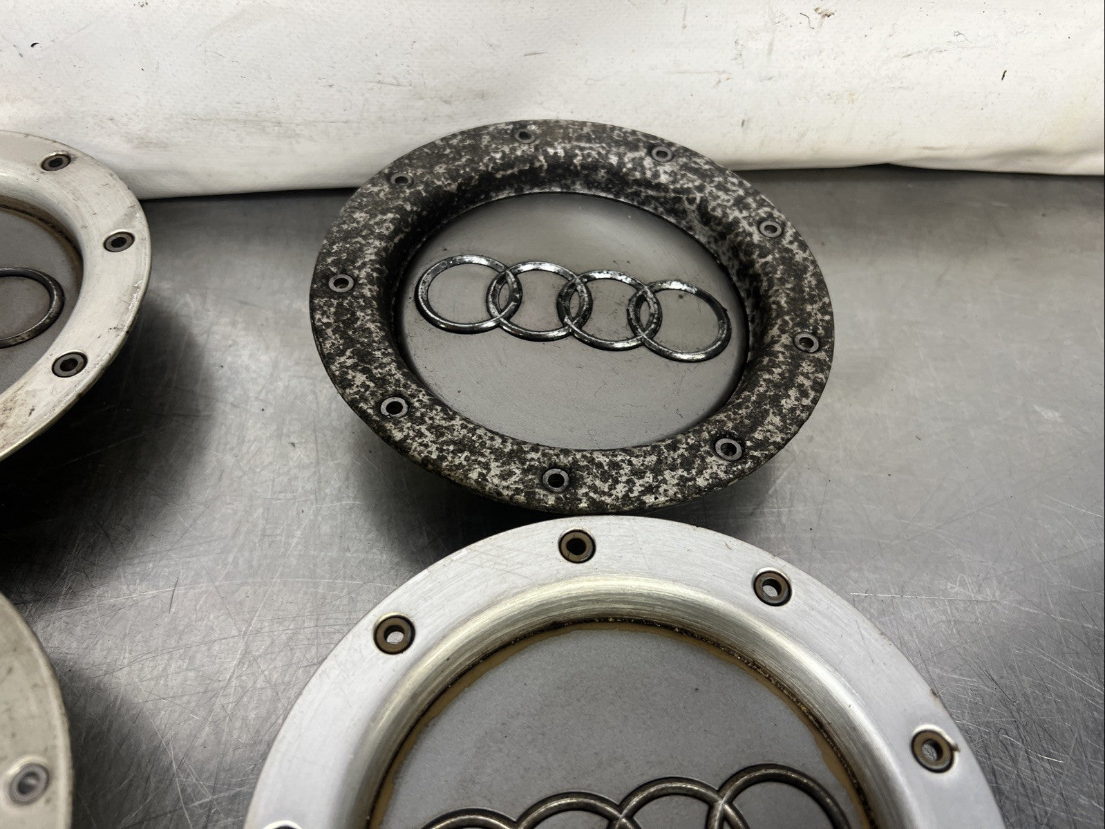 Audi TT x 4 Mk1 8N 1998-2006 Genuine OEM RS4 Alloy Wheel Centre Caps