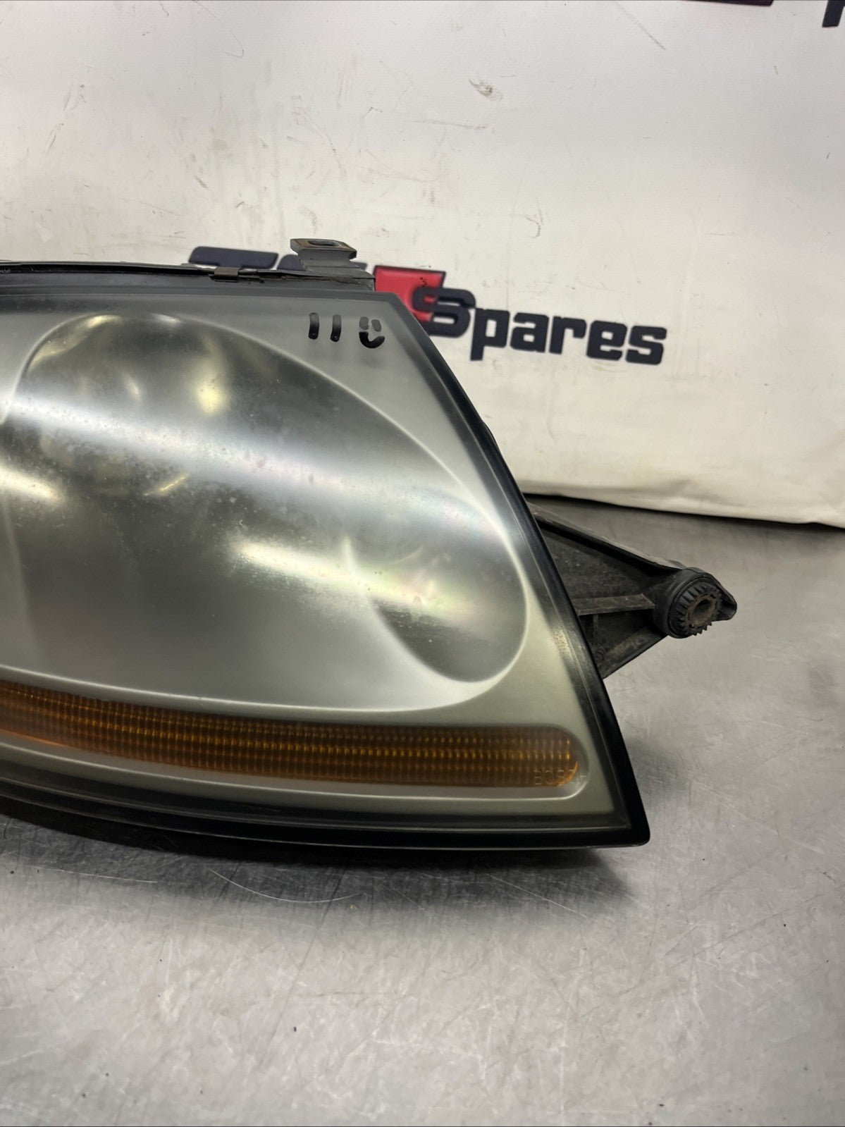 Audi TT Mk1 8N - Drivers Side, Silver Xenon Headlight 8N0941004AP, Used (0709)
