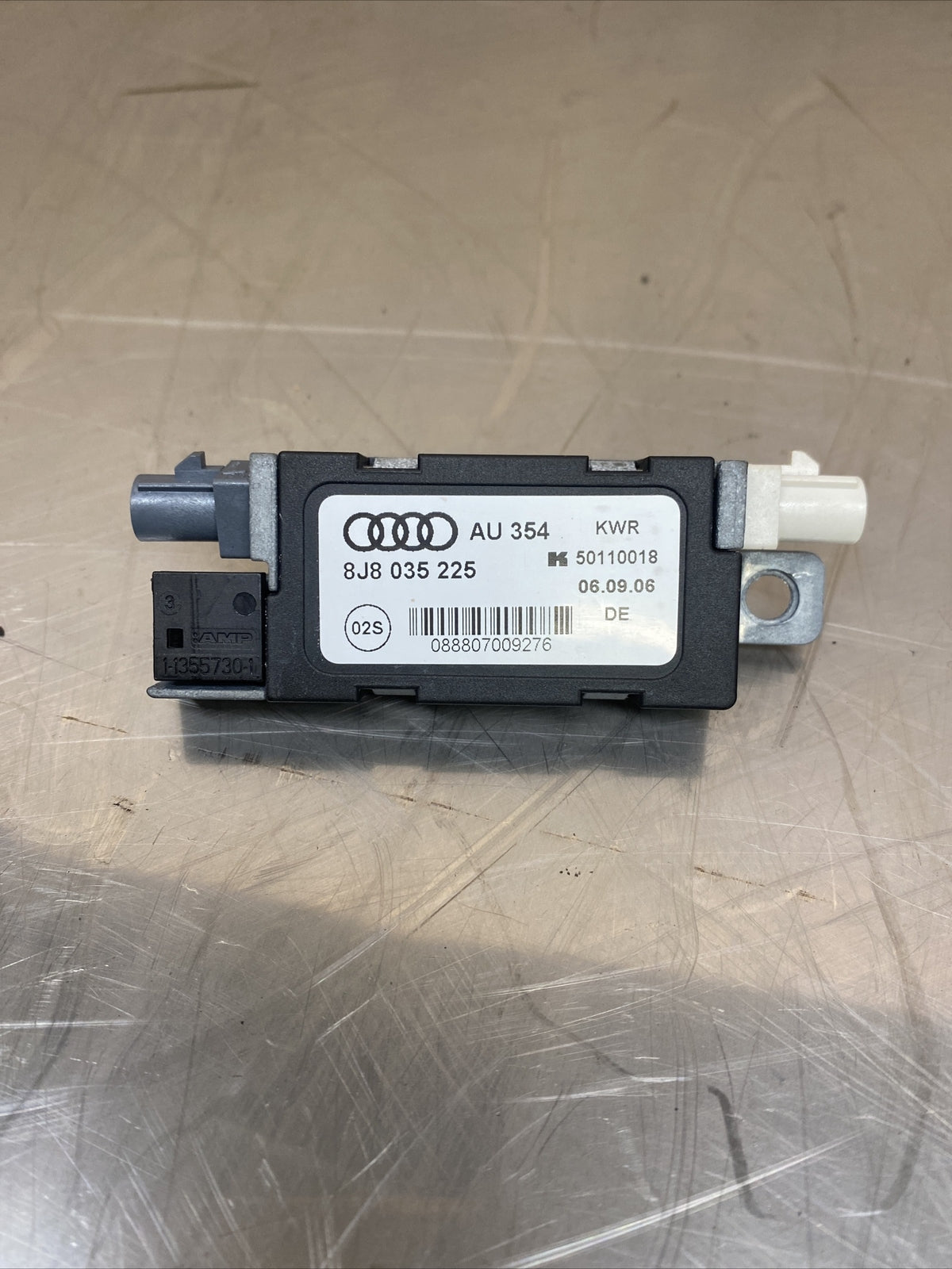 AUDI TT MK2 8J AERIAL ANTENNA AMPLIFIER MODULE 2011 8J8035225