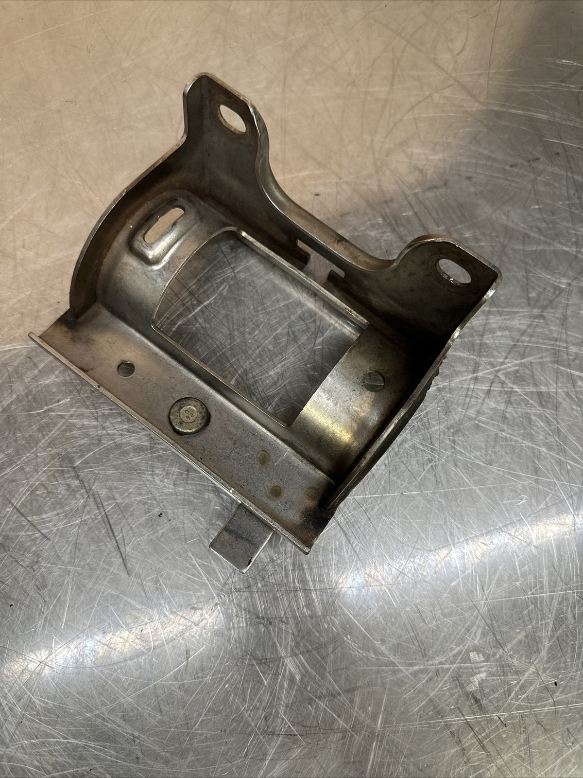 Audi TT 8N 225 BAM APX Turbo Pressure Pipe Bracket Clamp 06A145756K