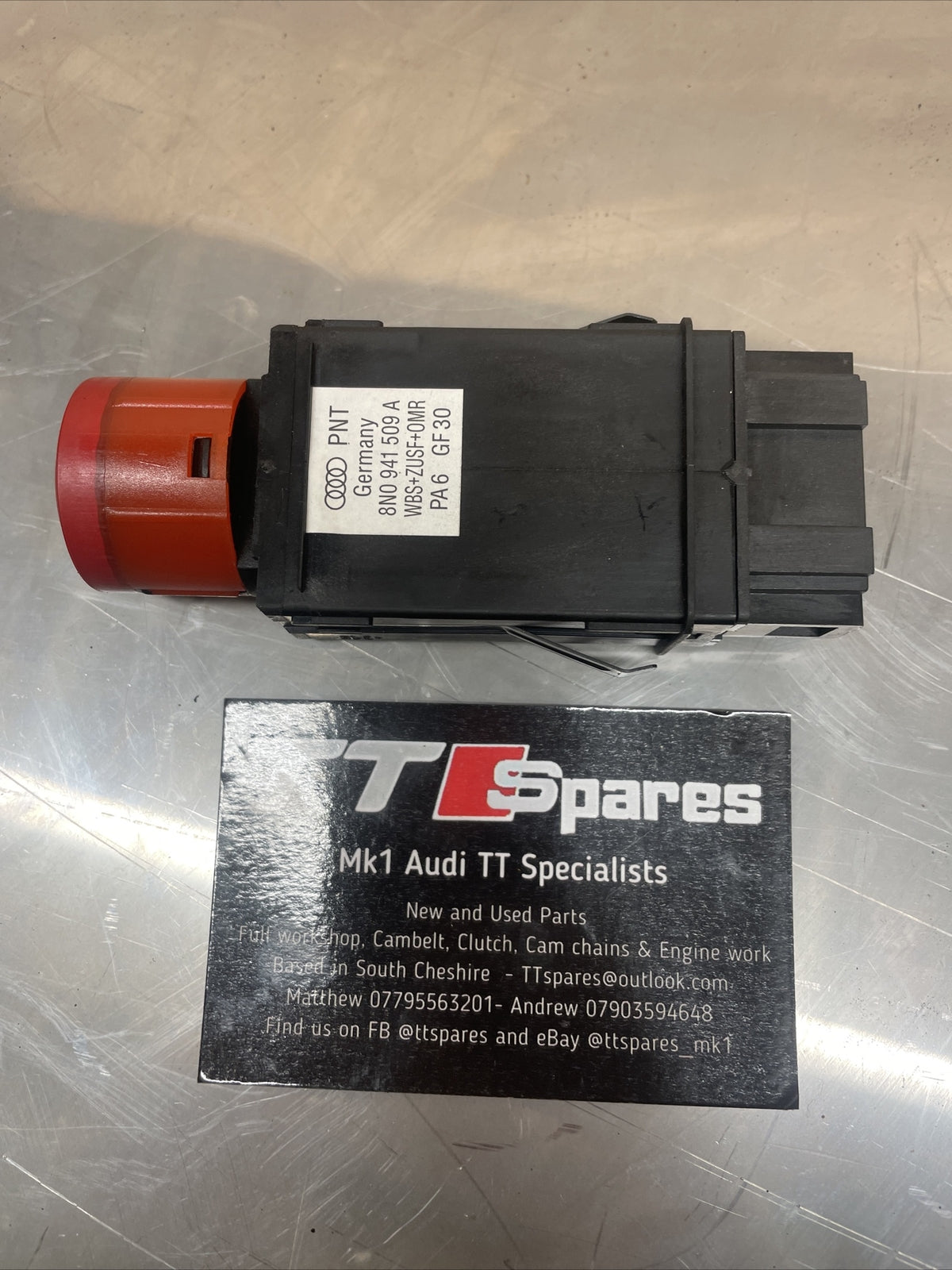 Audi TT Mk1 99-06 Hazard Warning Switch Button A / B 8N0941509A