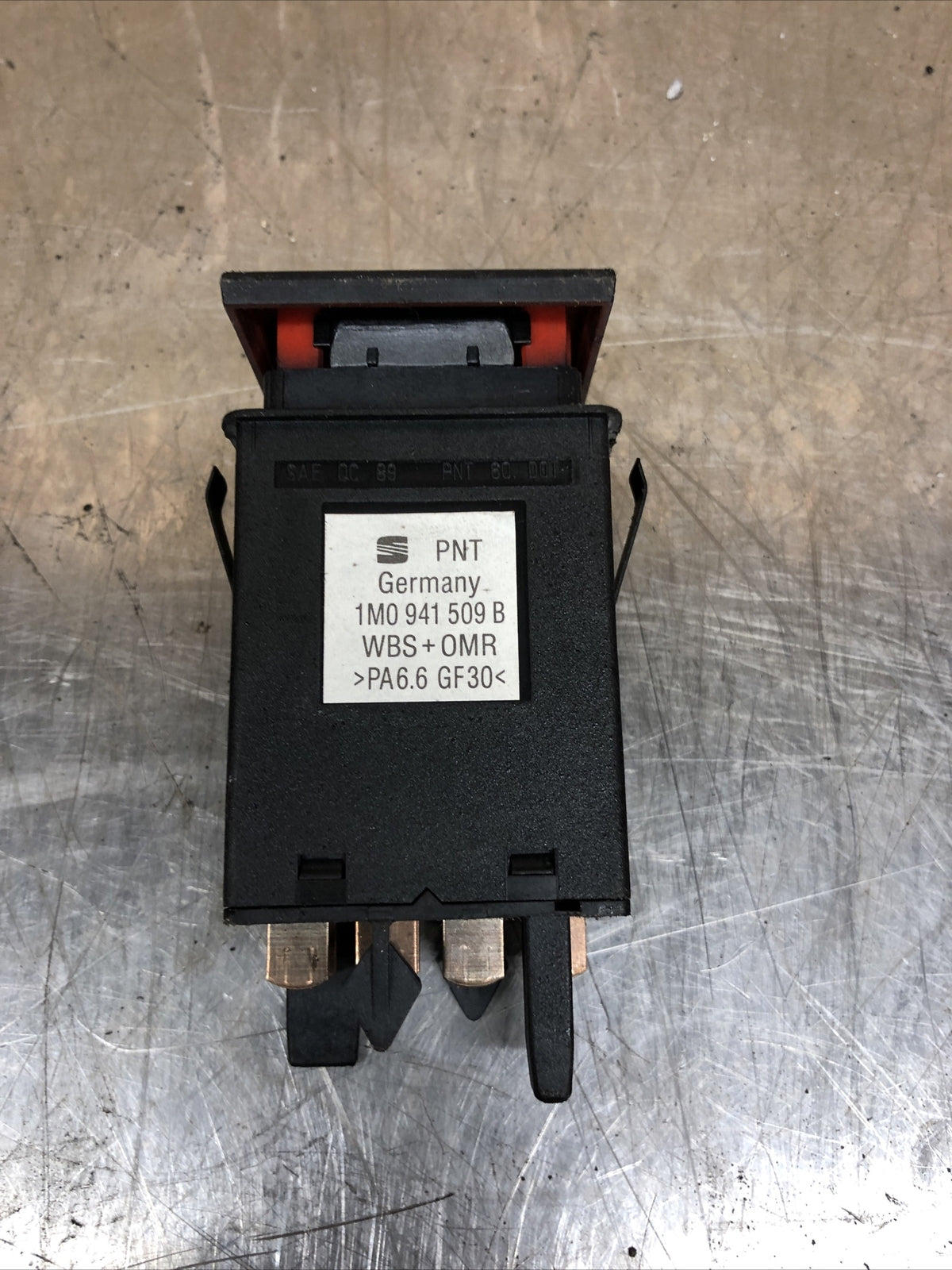 SEAT LEON 2005 CUPRA R HAZARD WARNING,HEATED SCREEN AND AIRBAG CONTROL SWITCH
