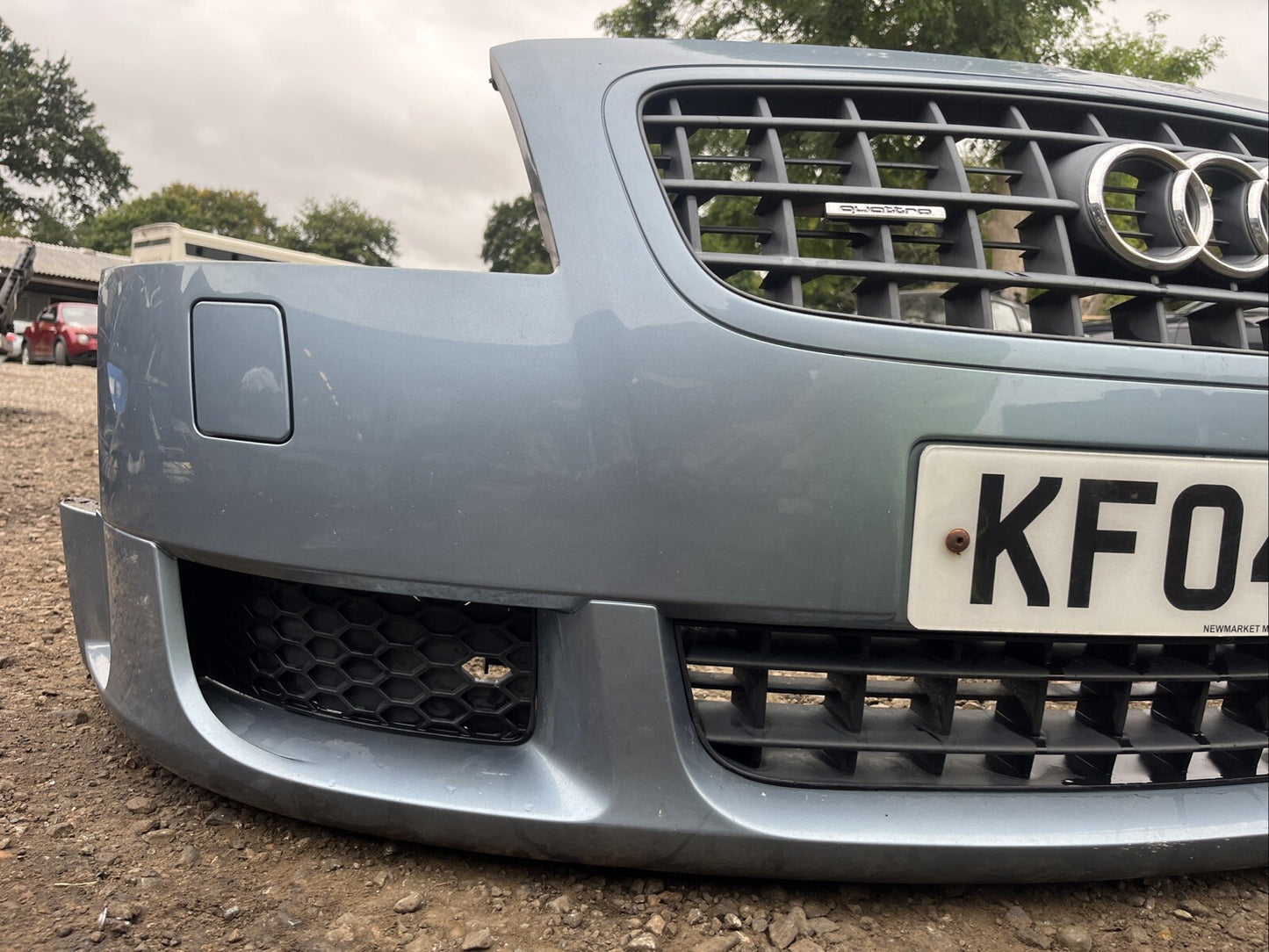 AUDI TT 8n mk1 3.2 V6 COMPLETE FRONT BUMPER + GRILLS WASHER JETS Glacier Blue